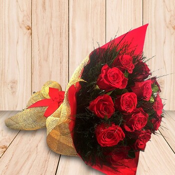 15 Red roses bouquet